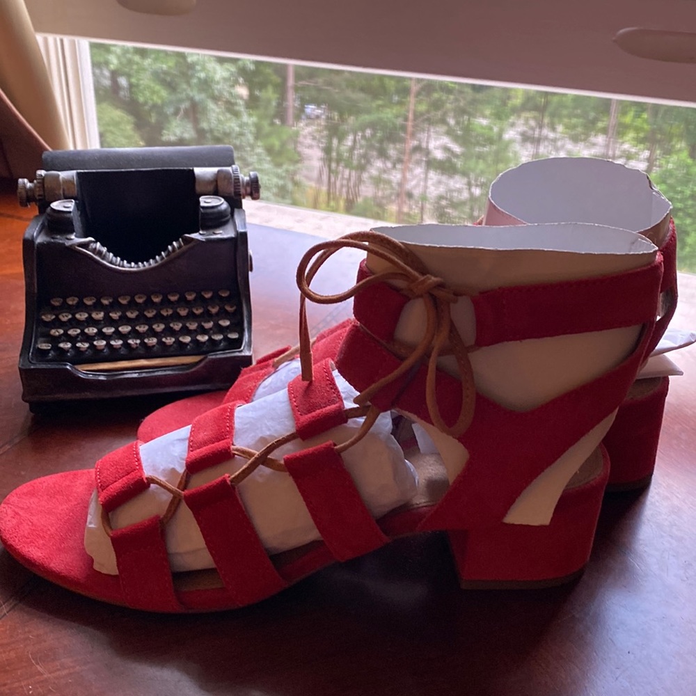 Red Frye Sandals ❤️❤️❤️❤️